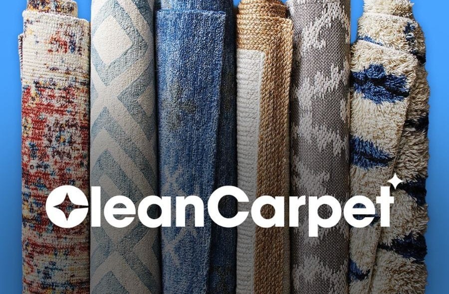 Oprani i uredno smotani tepisi CleanCarpet